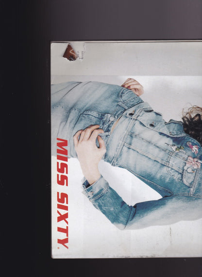 I-D Magazine 205 - Natasha K & Gisele 2001