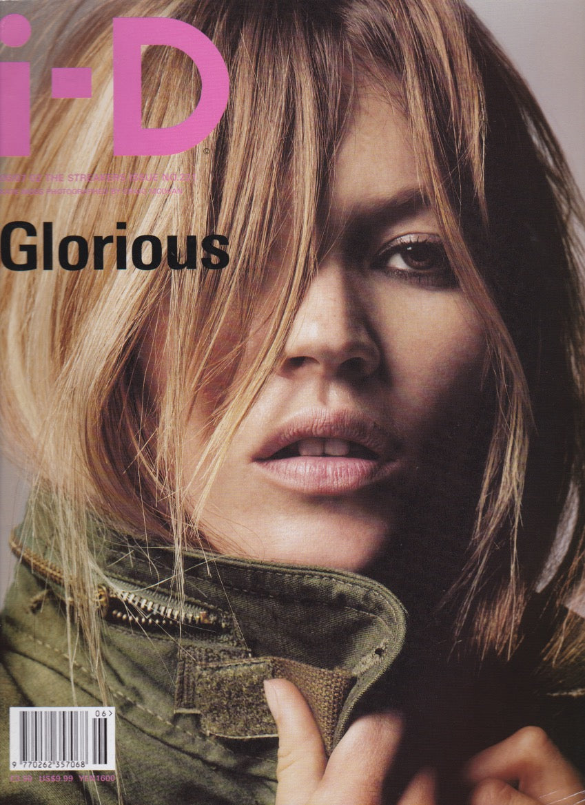 I-D Magazine 221 - Kate Moss 2002